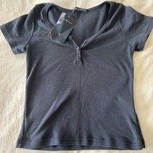 Brandy Melville Zelly Top